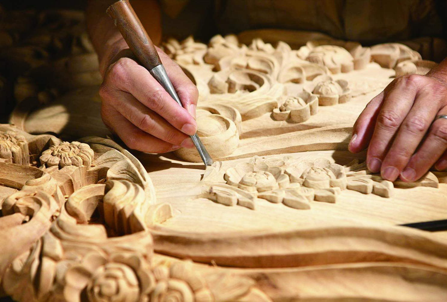 從量產(chǎn)品到限量版 消費升級下廣告設(shè)計為手藝人開啟的黃金時代