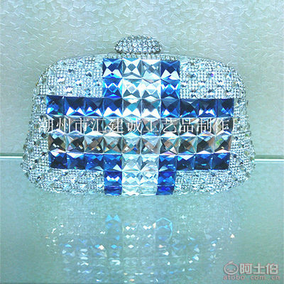 璀璨隨身，優雅赴宴——潮州匯建誠工藝品女士鑲鉆晚宴包系列